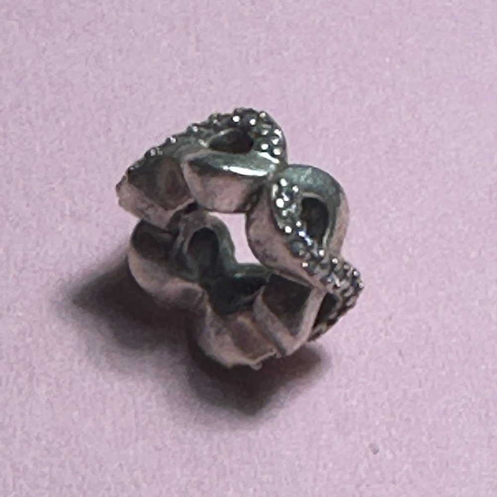 Sparkling Infinity Spacer